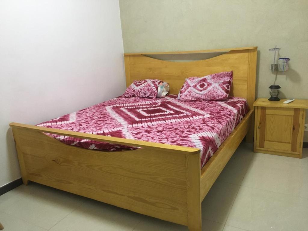 Saly - Villa Kage 6 Chambres -Clim-Wifi-Eau Chaude-Billard-Babyfoot-Ping Pong-Canal - Electricite Non Comprise Экстерьер фото