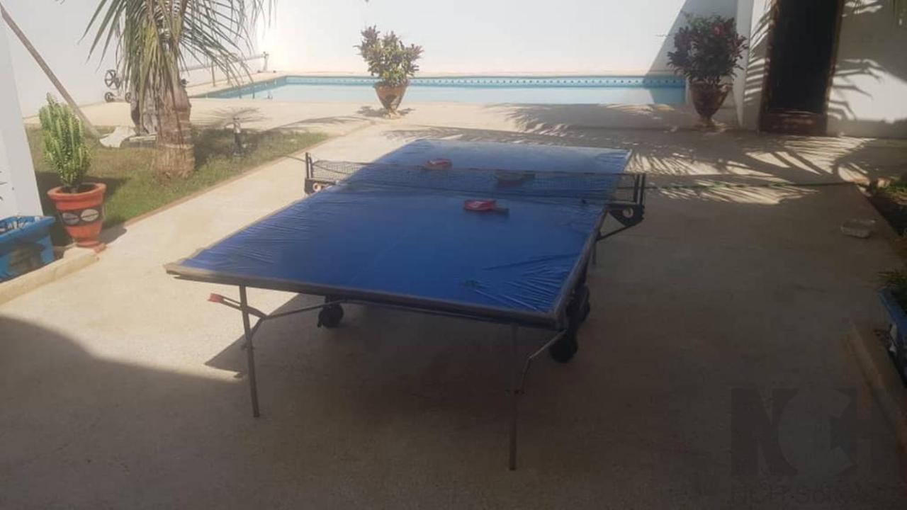 Saly - Villa Kage 6 Chambres -Clim-Wifi-Eau Chaude-Billard-Babyfoot-Ping Pong-Canal - Electricite Non Comprise Экстерьер фото