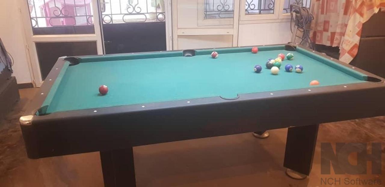 Saly - Villa Kage 6 Chambres -Clim-Wifi-Eau Chaude-Billard-Babyfoot-Ping Pong-Canal - Electricite Non Comprise Экстерьер фото